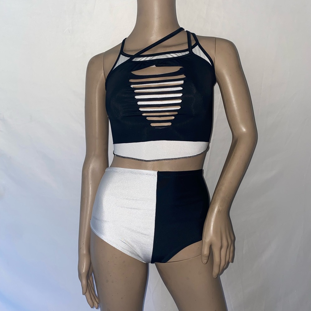 Two piece rave set